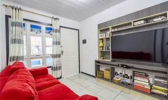 Imagem 6: CASA AO LLADO DA ACADEMIA