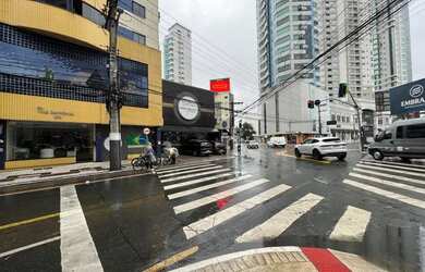 Imagem 4: Apartamento para aluguel tem 110 metros quadrados com 3 quartos 4 garagem