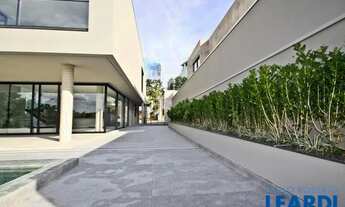 Imagem 7: CASA EM CONDOMÍNIO - ALPHAVILLE - SP