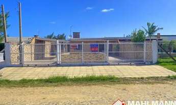 Imagem 6: Casa em alvenaria com 3 dormitórios e piscina na praia de Quintão