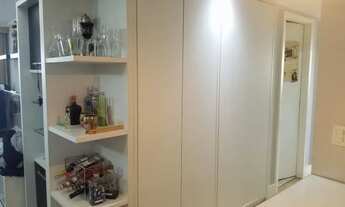 Imagem 7: Apartamento para aluguel tem 84 metros quadrados com 3 quartos sendo uma suíte <br>B