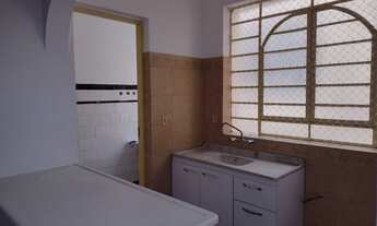 Imagem 5: Apartamento para aluguel possui 85 metros quadrados com 2 quartos em Petrópolis - Porto Al