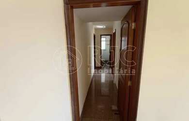 Imagem 5: Apartamento para venda possui 110 metros quadrados com 3 quartos em Tijuca - Rio de Janeir