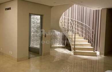 Imagem 6: Casa de condomínio para venda possui 400 metros quadrados com 4 quartos