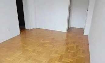 Imagem 2: Apartamento para venda tem 60 metros quadrados com 2 quartos em Catete - Rio de Janeiro