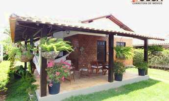 Imagem 2: Excelente Casa / 03 quartos / terraço amplo / jardim / garagem / piscina térmica / à venda