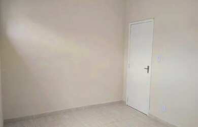 Imagem 3: Casa Independente 1 Quarto, com Garagem e Quintal (quase Esquina c/Estr do Tingui) CG-RJ