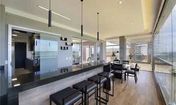 Imagem 2: Cobertura para venda tem 378 metros quadrados com 5 quartos