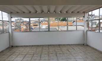 Imagem 6: Sobrado para venda possui 300 metros quadrados com 4 quartos