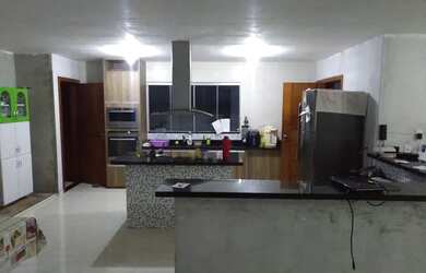 Imagem 3: Vicente Pires Rua 8 Lote 875 m² Ótima Casa 3 Quartos/Suite + 2 Lojas + 3 Salas