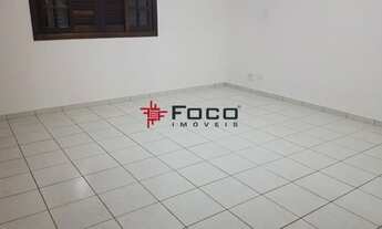 Imagem 7: Casa em Condomínio - Jardim das Colinas - 04 Dormitórios - 250 m²