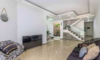 Imagem 2: Sobrado Exclusivo para Aluguel em Guarulhos Parque Renato Maia, 4 Dormitórios