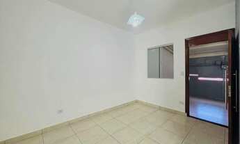 Imagem 5: Casa 2/4 sendo 1 suite reformada