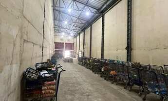 Imagem 6: Loja de 450 m2 Galpão / depósito com 2 vagas na garagem