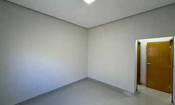 Imagem 7: Casa em lote amplo no Terra Jardim