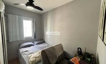 Imagem 3: Apartamento com 2 quartos disponível para venda no bairro Jardim Holanda em Uberlândia-MG