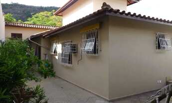 Imagem 4: Casa para Locação em Niterói, São Francisco, 4 dormitórios, 1 suíte, 3 banheiros, 2 vagas