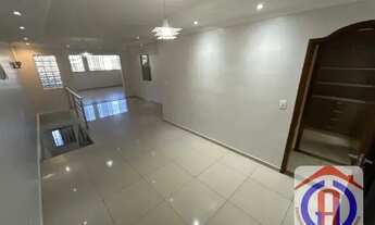 Imagem 2: Alugo sobrado com 5 quartos na Avenida Contorno no Núcleo Bandeirante