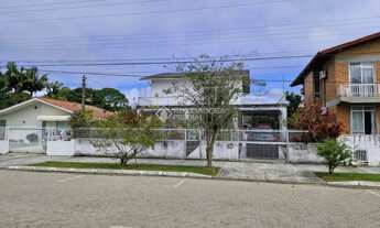 Imagem 2: Terreno à venda no bairro Daniela com 720m², ideal para sua construção