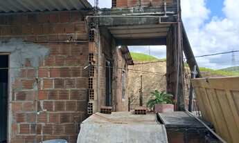 Imagem 5: Vende-se ou troca, casa por trás da sucata de Valtinho