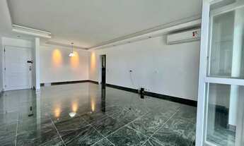 Imagem 7: Frente Mar! Locação 3 Dorms no Gonzaga c/ Varanda, Planejados e Janelas Antirruído