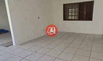 Imagem 4: Morano vende espaçosa casa de 228m² na Avenida Jacuí