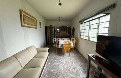 Imagem 4: Casa à venda estilo Sobrado com 6 quartos sendo 3 suítes - Brasil - Uberlândia/MG