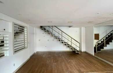 Imagem 2: Ponto comercial na Rua Tiradentes