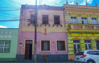 Imagem: Sobrado à venda no bairro Centro - Antonina/PR