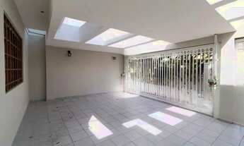 Imagem 2: Sobrado de luxo com 4 dormitórios e churrasqueira no Condomínio Vila São Francisco em São