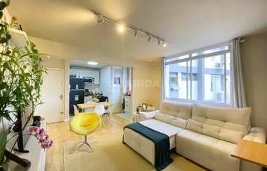 Imagem 2: Apartamento com 2 dormitórios, mobiliado, e 1 vaga de garagem no bairro Boa Vista