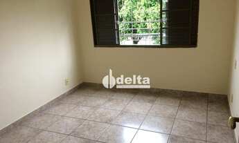 Imagem 6: Apartamento com 3 dormitórios à venda, 115 m² por R$ 350.000,00 - Santa Mônica - Uberlândi