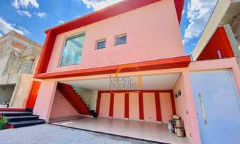 Imagem 2: Belíssima casa muito clara e ensolarada à venda!