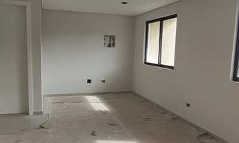 Imagem 4: Sobrado triplex a venda em Santa Felicidade