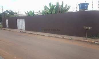 Imagem 1: Casa com piscina atrás do Aeroporto