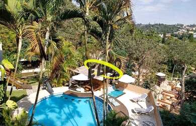 Imagem 2: Forest Hills - Rústica, 4 dorms (2 sts), 4 áreas gourmet, piscina, sauna e vista!