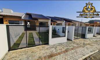 Imagem: Casa com 2 quartos (sendo uma suíte)