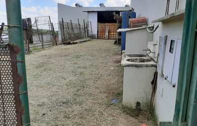 Imagem 2: Terreno comercial - para Venda e Locação Localização: À margem da Rodovia SP 294, na cidad