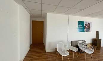 Imagem: Sala a VENDA no TIROL BUSSINESS CENTER NATAL