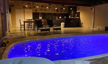 Imagem 4: Lindíssima Casa - Centro - Jacareí - 200m² - 4 Dormitórios/1 Suíte