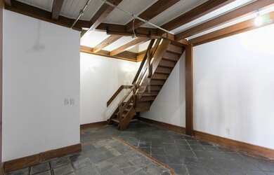 Imagem 5: Porto Alegre - Loja/Salão - Tristeza