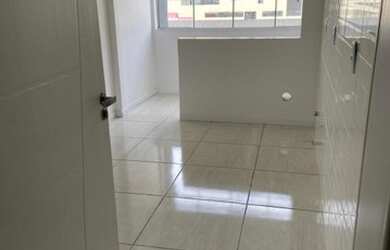 Imagem 2: Apartamento para Venda no bairro em Balneário Camboriú, 2 quartos, 1 vaga, Sem Mobília, 81