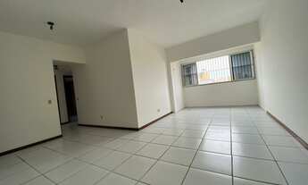 Imagem 2: Apartamento para venda tem 98 metros quadrados com 3 quartos em Aldeota - Fortaleza - CE