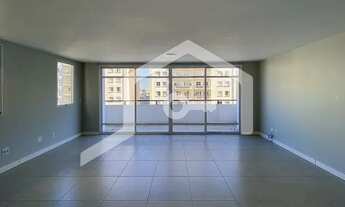 Imagem 4: Apartamento duplex de 277m², com 3 dormitórios sendo 2 suítes, 4 banheiros e 2 vagas - Par