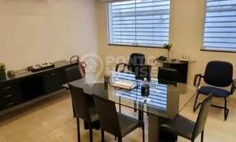 Imagem 6: Sobrado Vila Mariana 250m², 6 Salas, 7 Banheiros, 5 Vagas, Depósito e Quintal