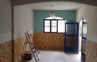 Imagem 5: Casa grande reformada com quintal amplo