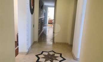 Imagem 4: Apartamento com 208m2 uteis, todo reformado, Varanda com vista de tirar o folego