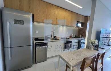 Imagem 2: Apartamento de 2 dorms., com 2 suítes e vaga de garagem