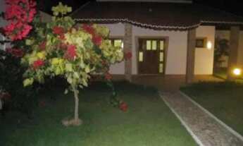 Imagem 3: Excelente casa com 4 quartos sendo 2 suítes (Jardim e Piscina