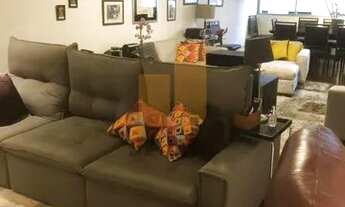 Imagem: Apartamento reformado em área nobre, andar